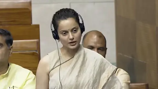 Kangana Ranaut Powerful Biography | Filmography | Political Career | कंगना रनौत का जीवन परिचय और फिल्मी व राजनैतिक करियर 3 Kangana Ranaut Politician 1
